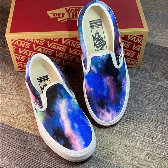 Vans Classic Slip On shoes for women - Picture 2 of 9